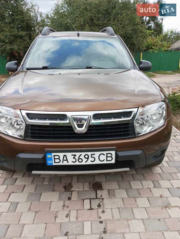 Внедорожник / Кроссовер Dacia Duster 2012 в Александровке