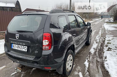 Позашляховик / Кросовер Dacia Duster 2011 в Бучі