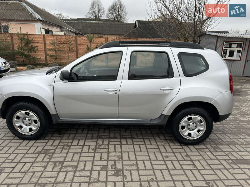 Позашляховик / Кросовер Dacia Duster 2011 в Дубні