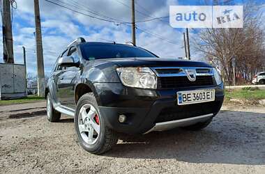 Внедорожник / Кроссовер Dacia Duster 2010 в Еланце