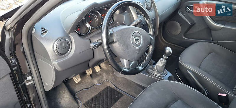 Позашляховик / Кросовер Dacia Duster 2014 в Коростені