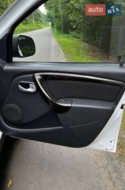 Внедорожник / Кроссовер Dacia Duster 2011 в 