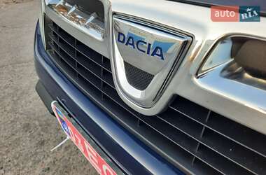 Внедорожник / Кроссовер Dacia Duster 2011 в 