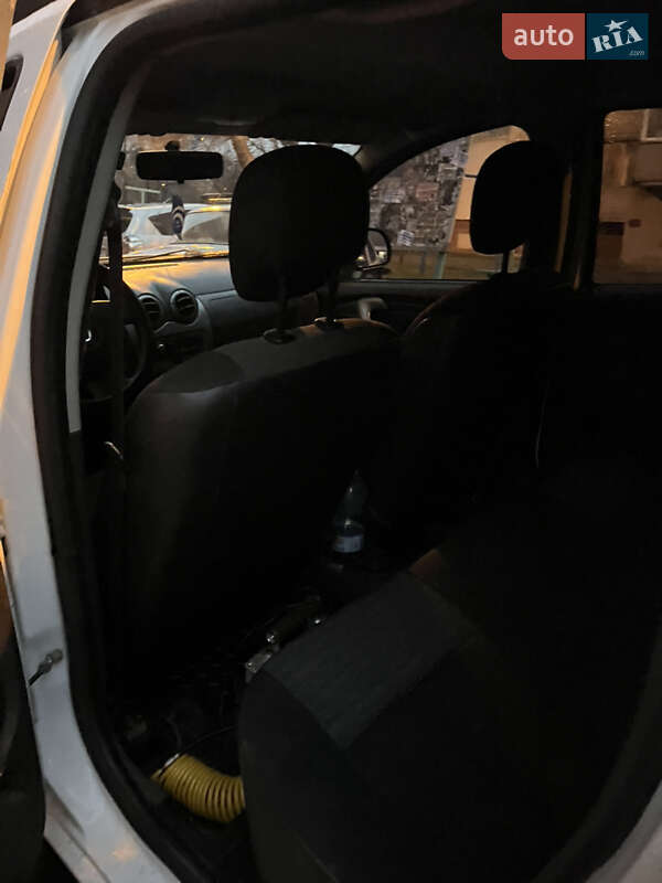 Позашляховик / Кросовер Dacia Duster 2012 в Сумах фото 25 Позашляховик / Кросовер Dacia Duster 2012 в Сумах