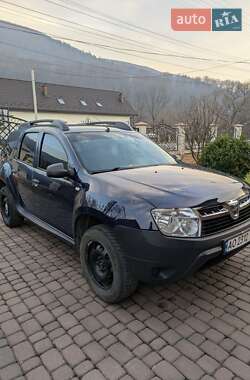 Внедорожник / Кроссовер Dacia Duster 2012 в Сваляве