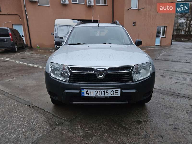 Dacia Duster 2011