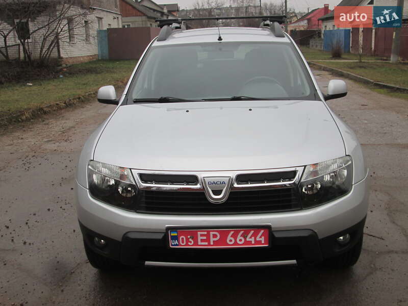 Позашляховик / Кросовер Dacia Duster 2011 в Чернігові