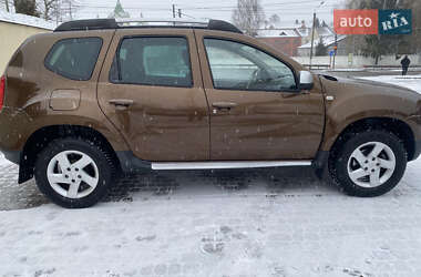 Позашляховик / Кросовер Dacia Duster 2010 в Острозі