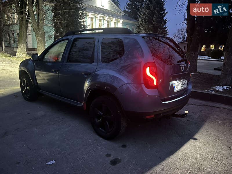 Позашляховик / Кросовер Dacia Duster 2012 в Житомирі