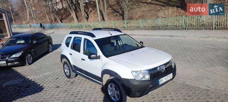 Позашляховик / Кросовер Dacia Duster 2011 в Тернополі