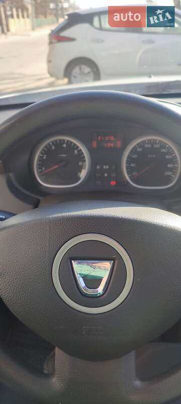 Позашляховик / Кросовер Dacia Duster 2011 в Тернополі