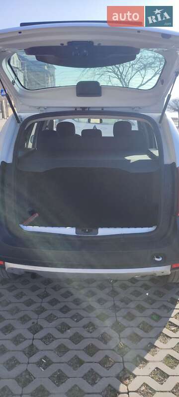 Позашляховик / Кросовер Dacia Duster 2011 в Тернополі