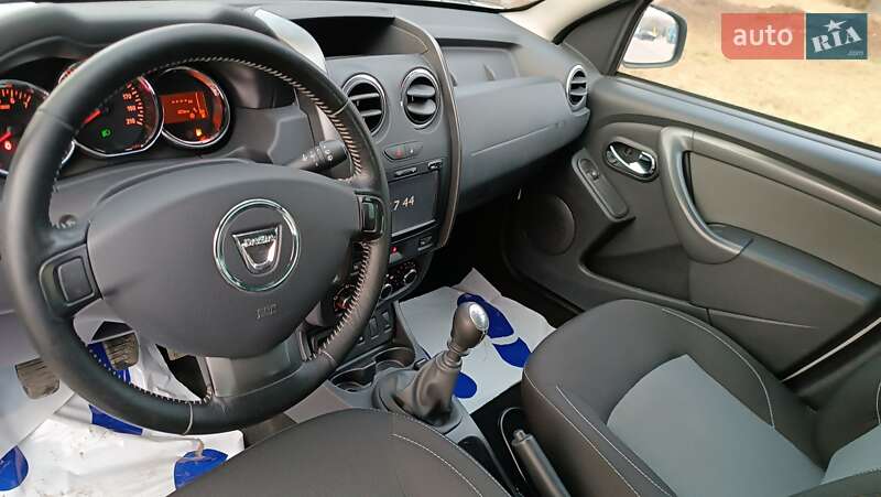 Позашляховик / Кросовер Dacia Duster 2016 в Рівному