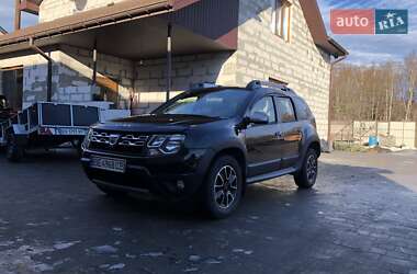 Внедорожник / Кроссовер Dacia Duster 2016 в Теофиполе