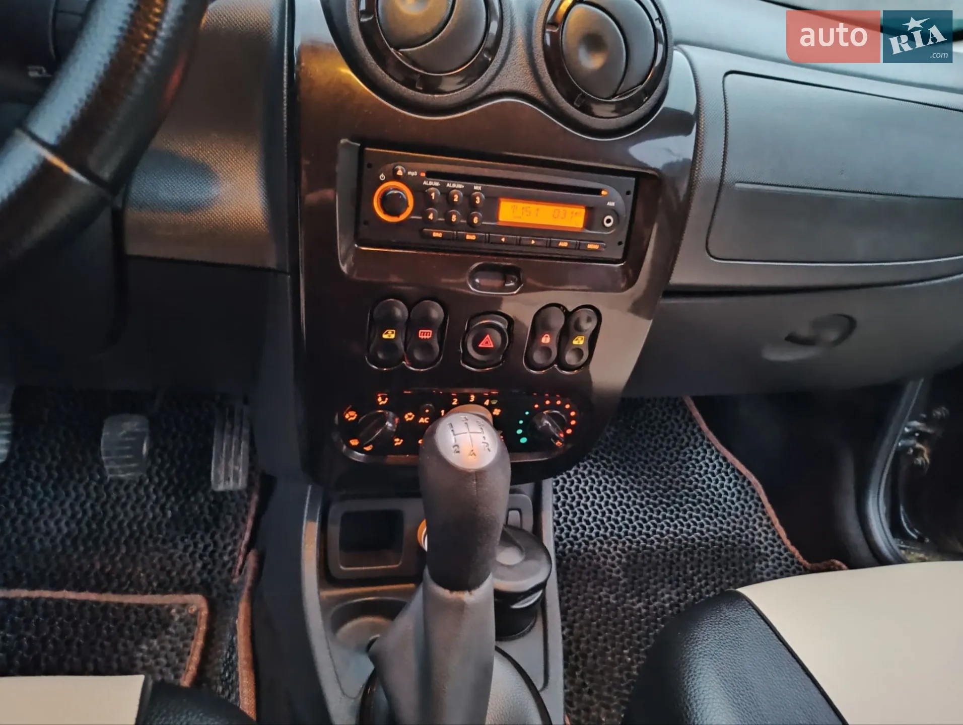 2011 Dacia Duster - мініатюра 5