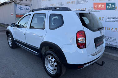 Внедорожник / Кроссовер Dacia Duster 2014 в 
