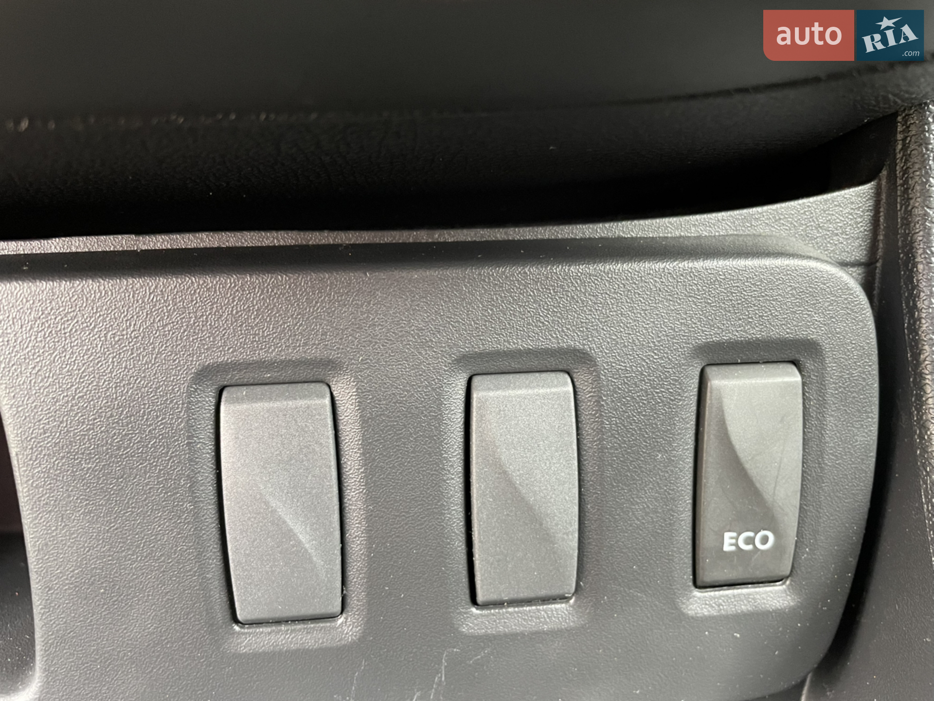 2015 Dacia Duster - мініатюра 26
