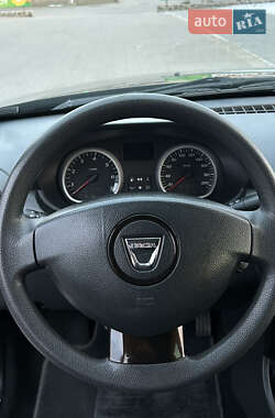 Внедорожник / Кроссовер Dacia Duster 2011 в 