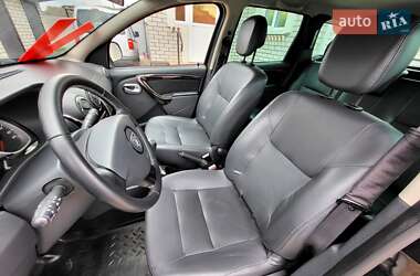 Внедорожник / Кроссовер Dacia Duster 2012 в 