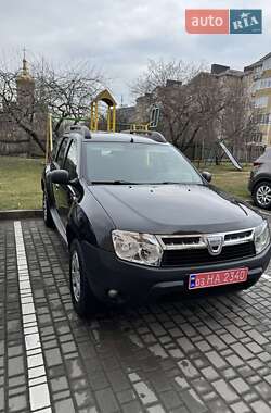 Внедорожник / Кроссовер Dacia Duster 2011 в 