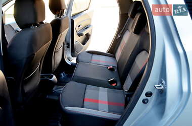 Внедорожник / Кроссовер Dacia Duster 2019 в 