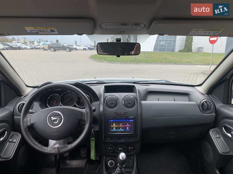 Позашляховик / Кросовер Dacia Duster 2016 в Львові