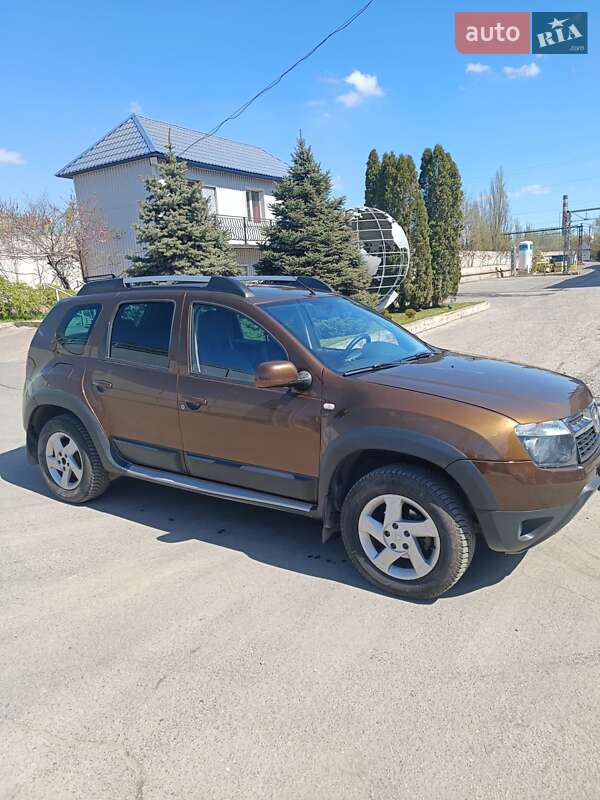 Внедорожник / Кроссовер Dacia Duster 2012 в 