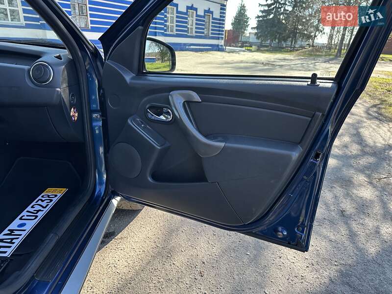 Внедорожник / Кроссовер Dacia Duster 2015 в Лебедине фото 25 Внедорожник / Кроссовер Dacia Duster 2015 в Лебедине