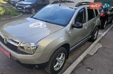 Внедорожник / Кроссовер Dacia Duster 2013 в 
