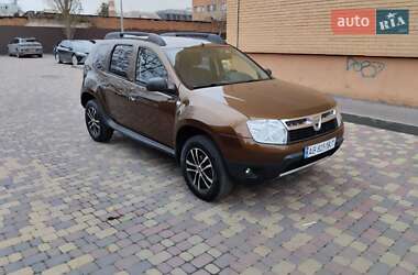 Внедорожник / Кроссовер Dacia Duster 2010 в Долинской