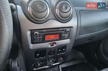 Внедорожник / Кроссовер Dacia Duster 2013 в 