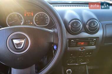 Внедорожник / Кроссовер Dacia Duster 2013 в 