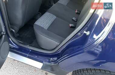 Внедорожник / Кроссовер Dacia Duster 2013 в 
