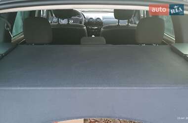 Позашляховик / Кросовер Dacia Duster 2011 в 