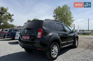 Позашляховик / Кросовер Dacia Duster 2012 в 
