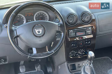 Внедорожник / Кроссовер Dacia Duster 2013 в 