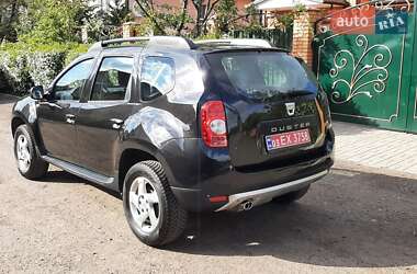 Позашляховик / Кросовер Dacia Duster 2011 в 