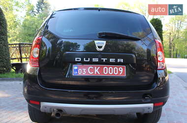 Позашляховик / Кросовер Dacia Duster 2011 в 
