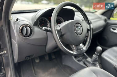 Внедорожник / Кроссовер Dacia Duster 2010 в 
