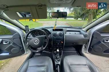 Внедорожник / Кроссовер Dacia Duster 2014 в 