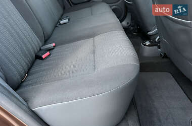 Внедорожник / Кроссовер Dacia Duster 2011 в 