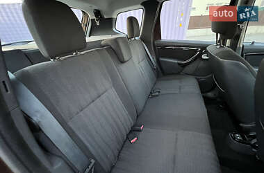 Внедорожник / Кроссовер Dacia Duster 2011 в 