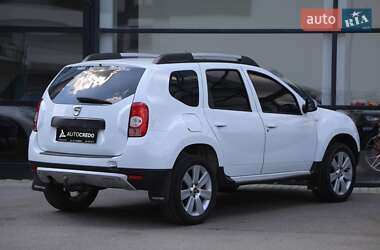 Позашляховик / Кросовер Dacia Duster 2012 в 