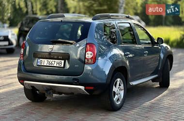 Позашляховик / Кросовер Dacia Duster 2011 в 