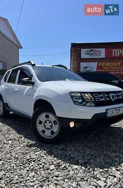 Внедорожник / Кроссовер Dacia Duster 2016 в 