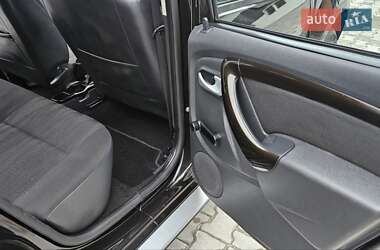 Внедорожник / Кроссовер Dacia Duster 2011 в 