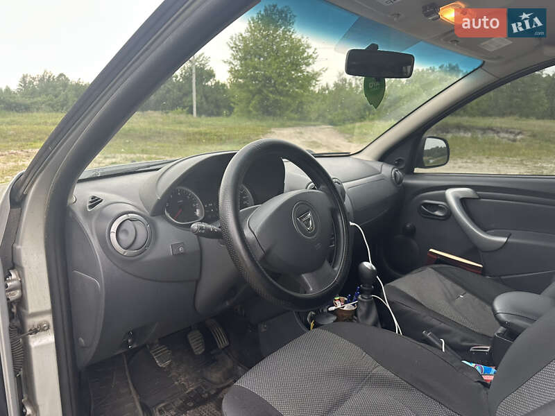 Позашляховик / Кросовер Dacia Duster 2012 в Шостці