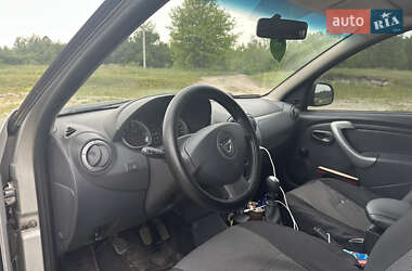Внедорожник / Кроссовер Dacia Duster 2012 в 