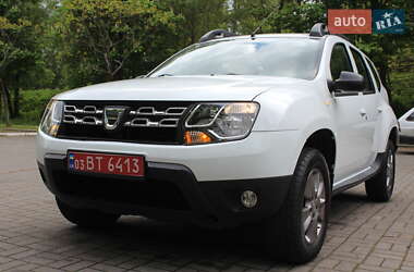 Позашляховик / Кросовер Dacia Duster 2015 в 