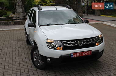 Позашляховик / Кросовер Dacia Duster 2015 в 